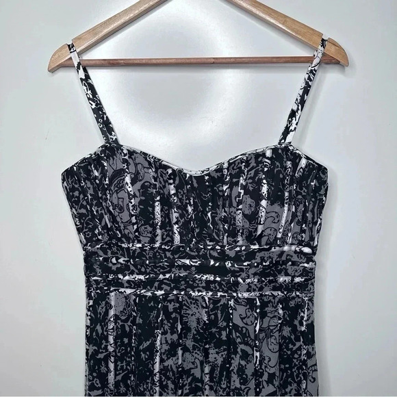 JS Collections Black Fit and Flare Tulle Corset Dress Size 8 - Picture 2 of 11